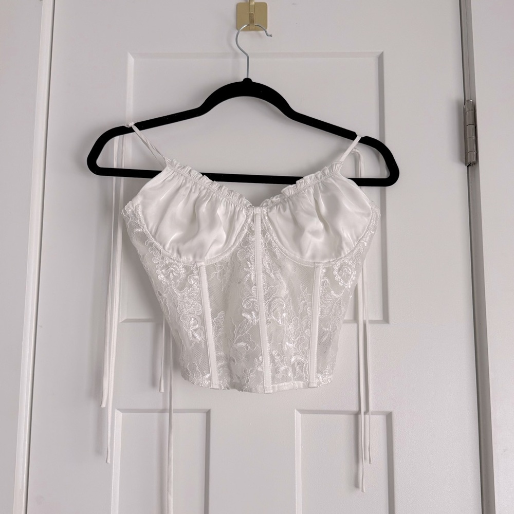 V. Chapman Calla Lily Two Piece Skirt Set White NEW with tags - Picture 3 of 14